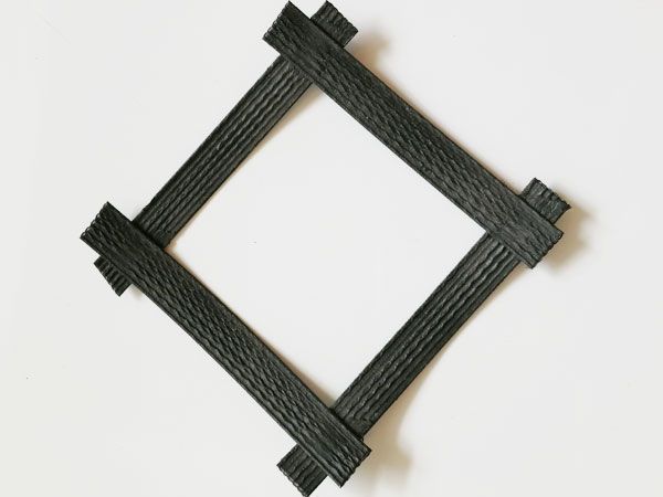 鋼塑復(fù)合土工格柵的優(yōu)勢
